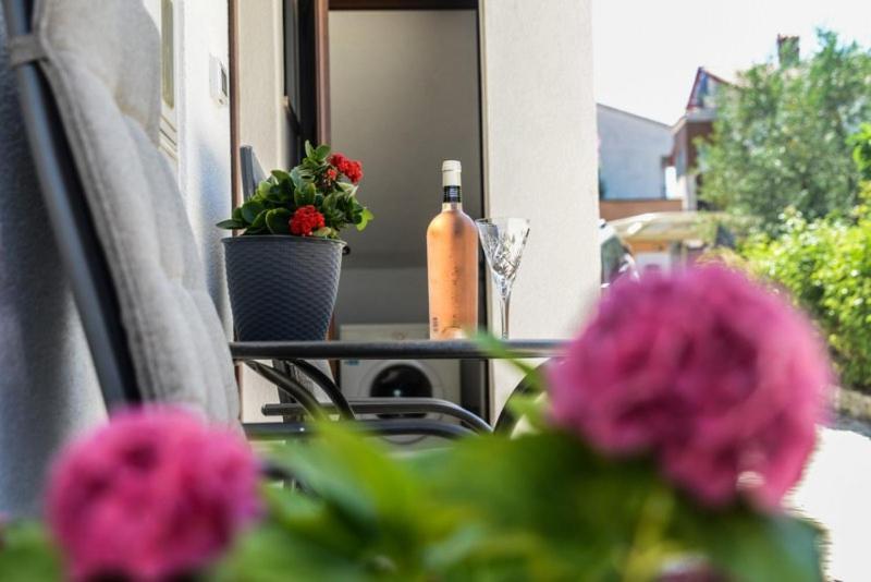 Modern Getaway Studio For Two Rovinj Exteriör bild